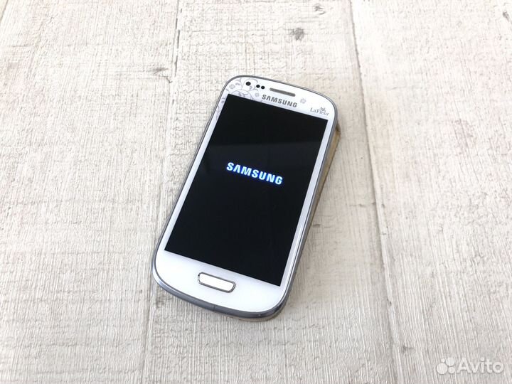 Samsung Galaxy S3 Mini i8190 8гб