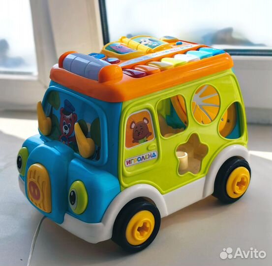 Игрушка автобус сортер