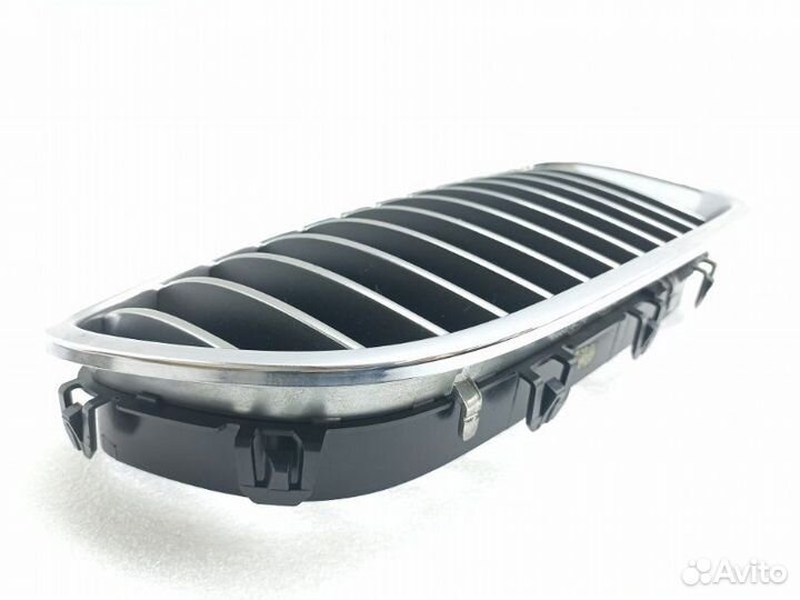 Решетка радиатора правая Bmw 5-Series F11 2.5 2011
