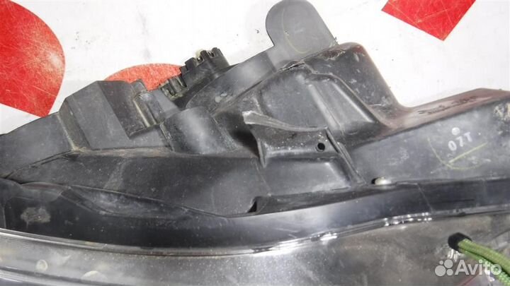 Фара правая Toyota Land Cruiser Prado 150 2009