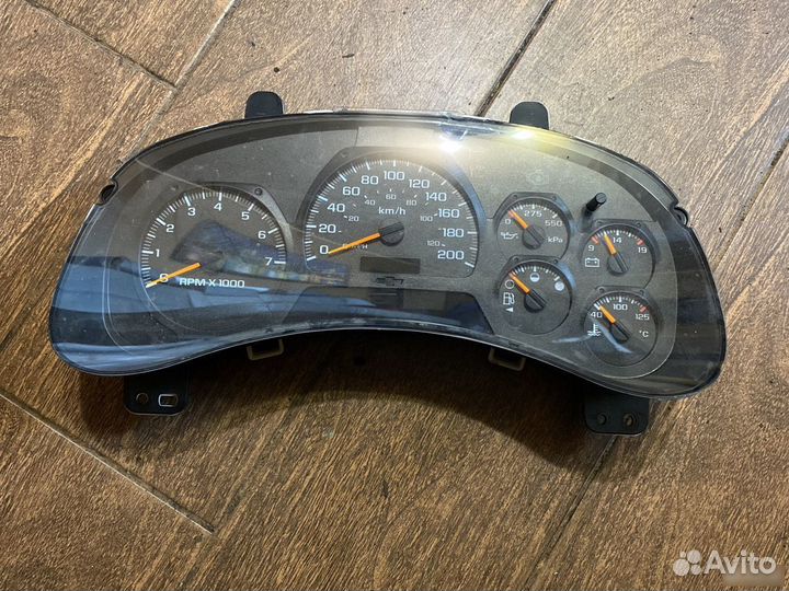 Панель приборов Chevrolet TrailBlazer GMT360
