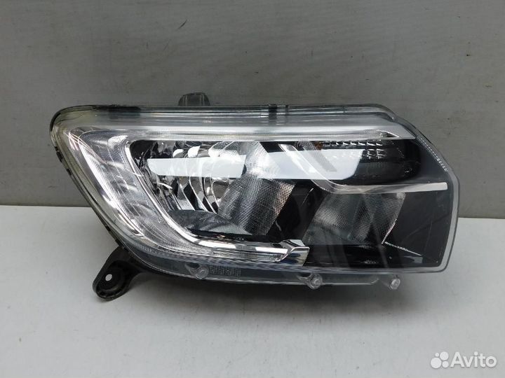 Фара правая Renault Logan/Logan Stepway