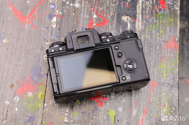 FujiFilm X-T4 Black Body s/n180