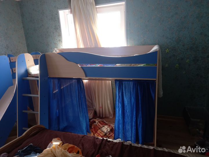 Кроватка детская кораблик