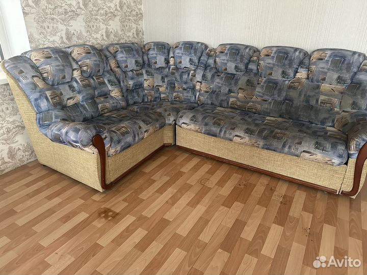 Угловой диван