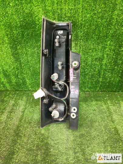 Фонарь задний правый suzuki spacia