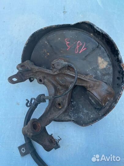 Кулак поворотный задний правый 8E0505432AF