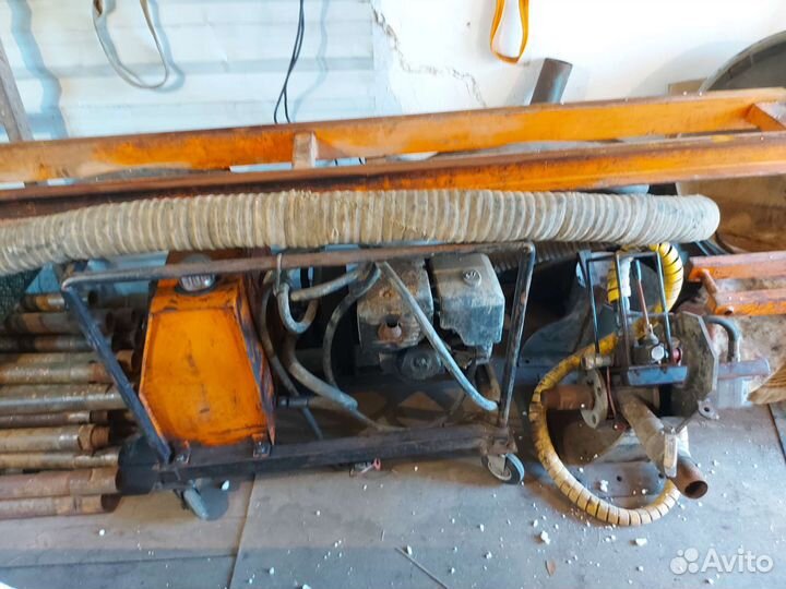 Малогабаритная буровая установка