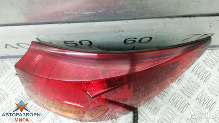 Фонарь задний правый Lexus IS 2 (XE20) 2007