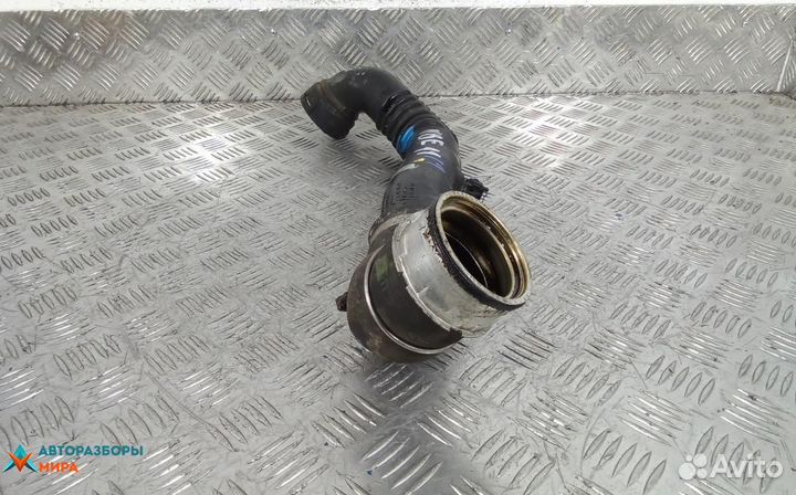 Патрубок интеркулера BMW 3 E90/E91/E92/E93 2009