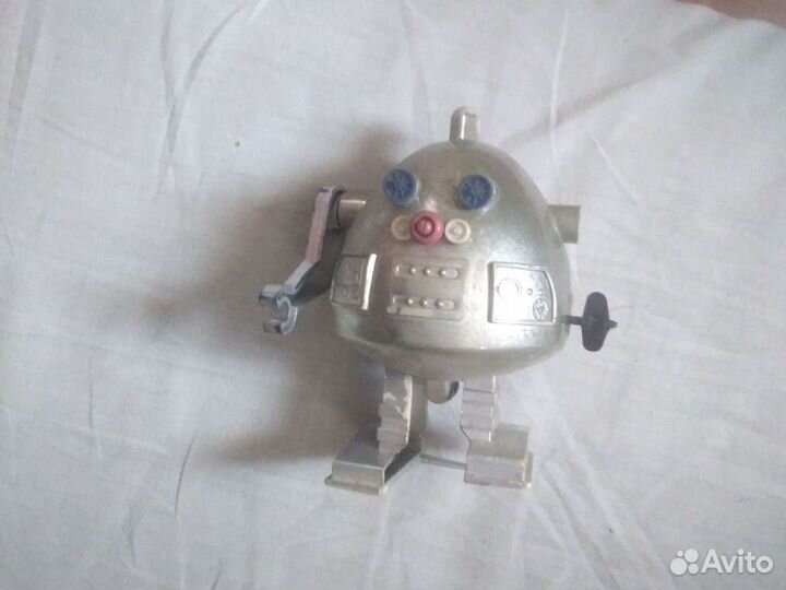 Игрушка робот