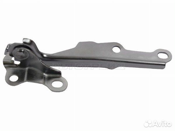 Петля капота