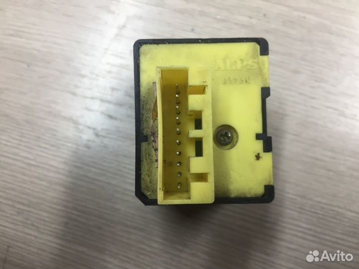 Блок управления зеркалами Honda Integra 2 с1989-19