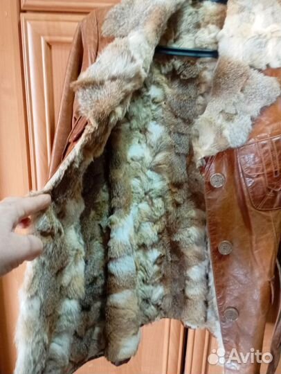 Куртка женская кожаная на натуральном меху(лиса)
