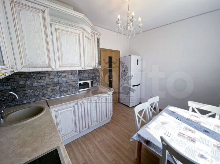 2-к. квартира, 55 м², 9/9 эт.