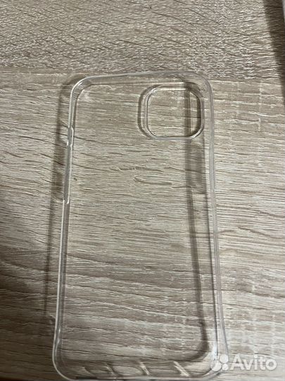 Чехол на iPhone 13
