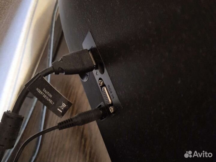 Два монитора 24 и 23 дюйма