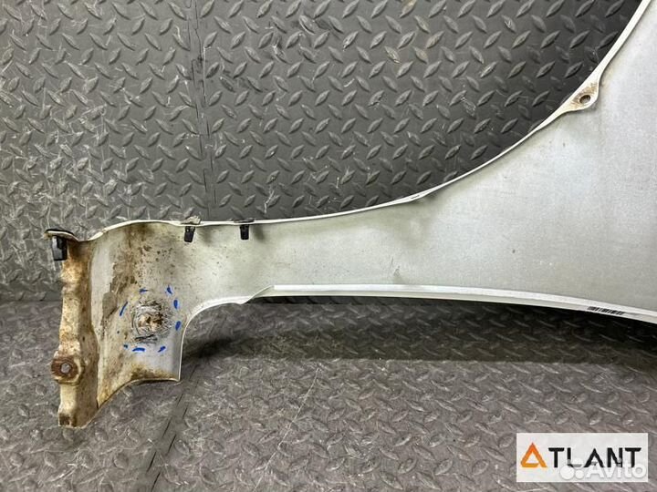 Крыло переднее правое honda edix