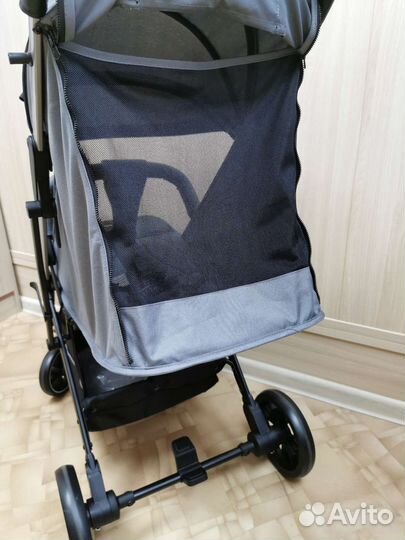 Прогулочная коляска Luxmom V3 новая