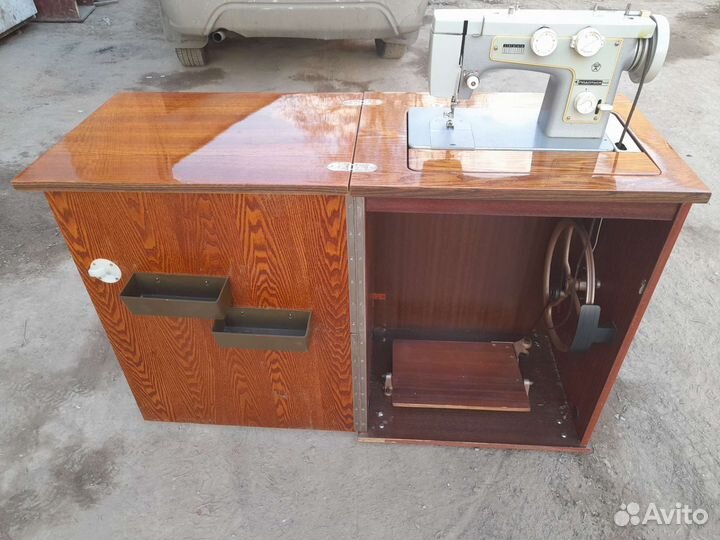 Швейная машинка подольск 142