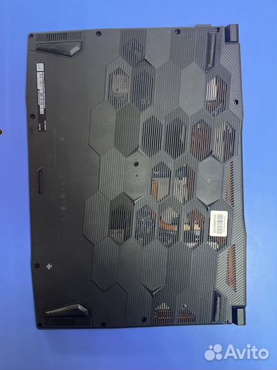 Ноутбук Msi Bravo 15 C7Ve-070Xru