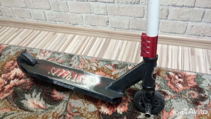 Трюковой самокат