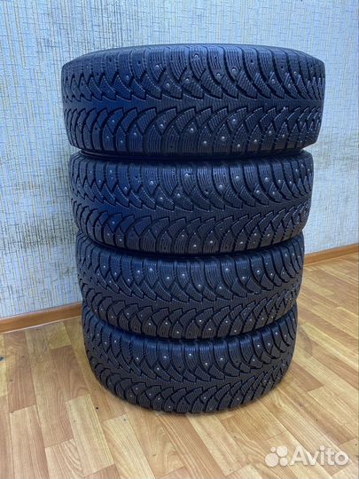 Nokian Tyres Nordman 4 215/65 R16