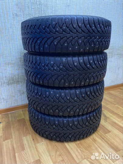 Nokian Tyres Nordman 4 215/65 R16