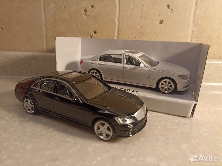 Mercedes s63 amg bmw 750li модель 1/43