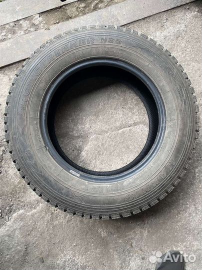 Maxxis ArcticTrekker NS3 215/70 R16