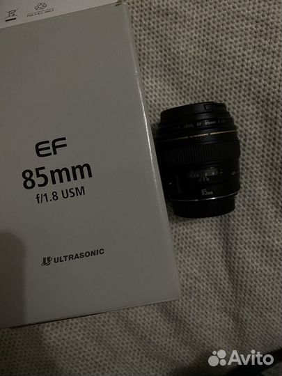 Canon ef 85mm f 1.8