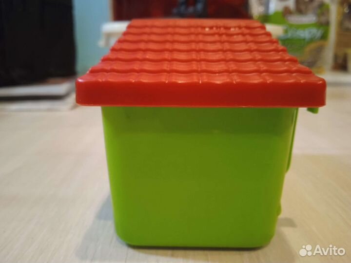 Пластиковый домик для грызунов бу