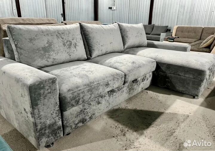 Большой угловой диван на заказ
