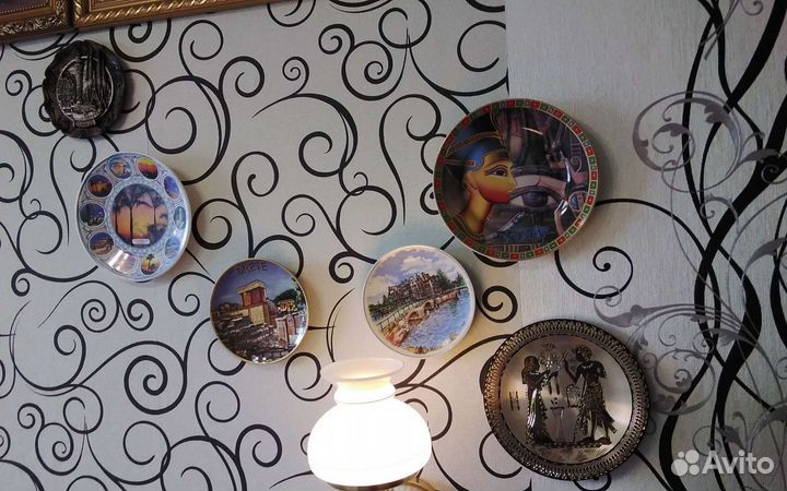 Сувенирные тарелки разных стран