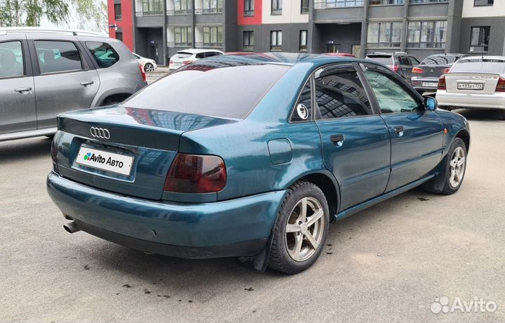 Audi A4 1.6 AT, 1996, 320 000 км