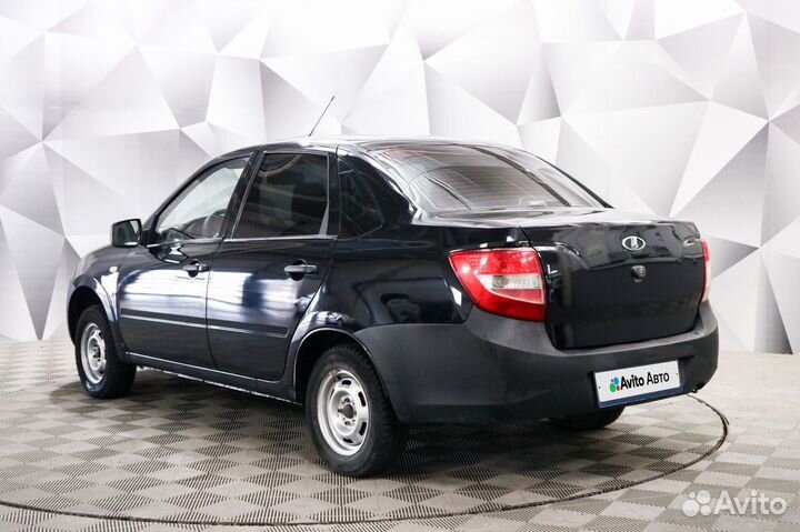 LADA Granta 1.6 МТ, 2013, 140 000 км