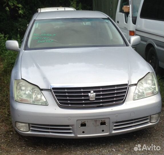 Обшивки дверей дверные карты toyota crown GRS182