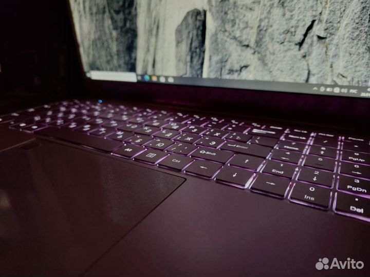 Новый стильный ноутбук ssd 512/16gb ozy