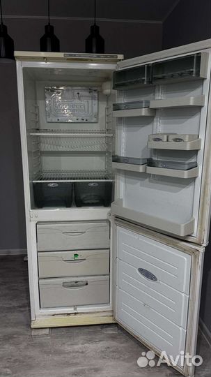 Холодильник Атлант бу на запчасти