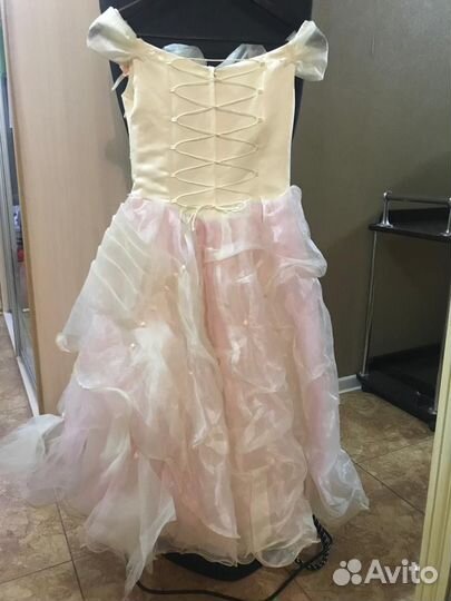 Платье нарядное