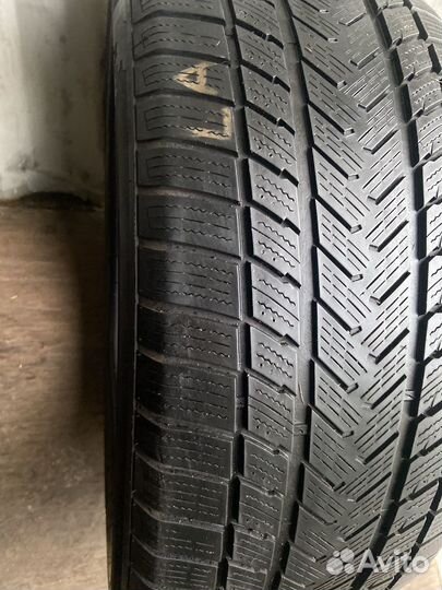 Gripmax SureGrip Pro Winter 285/45 R22 114V