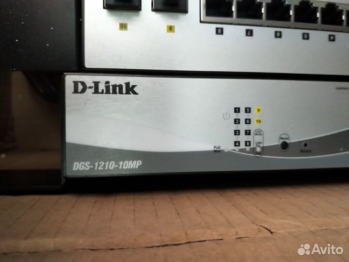 Коммутатор D-Link DGS-1210-10MP