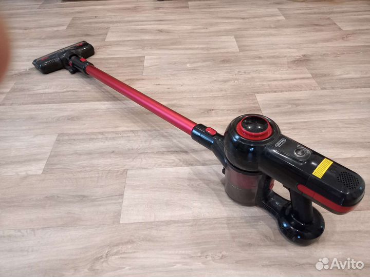 Вертикальный пылесос DeLonghi