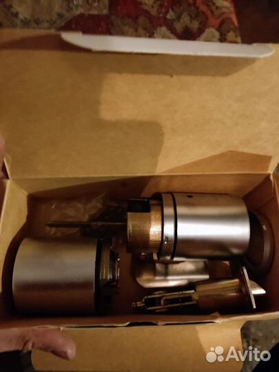 Замок дверной межкомнатный