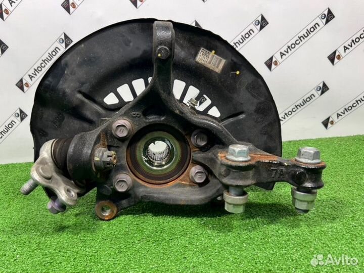 Кулак поворотный передний левый Toyota Rav4 XA50