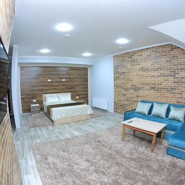 Турист (бывш. Киев)