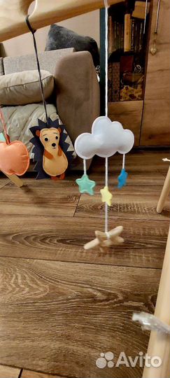 Деревянная стойка тренажер Монтессори