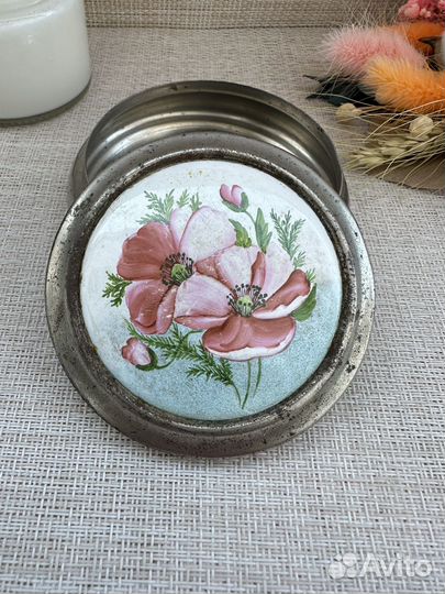 Шкатулка цветы финифть Ленэмаль СССР винтаж