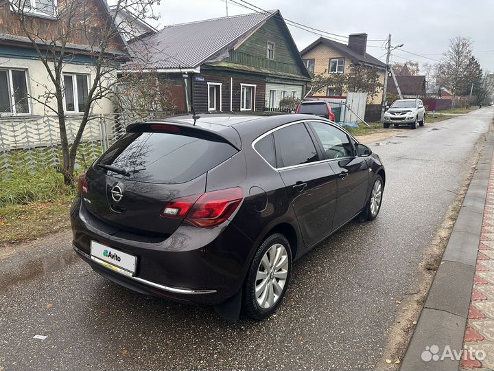 Opel Astra 1.6 МТ, 2014, 135 000 км