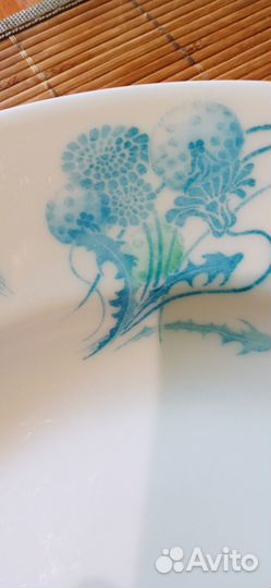 Фарфоровое блюдо